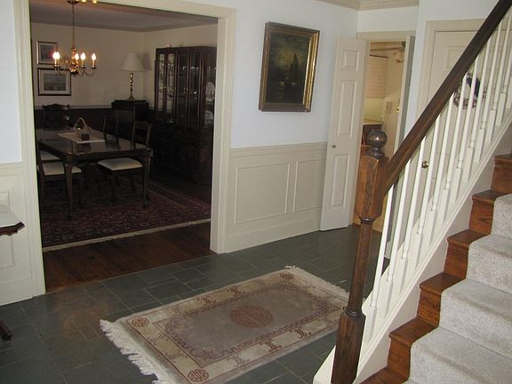 2nd image of 6 Meadows Ln