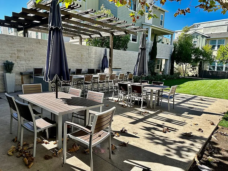 Community grill area is free to use