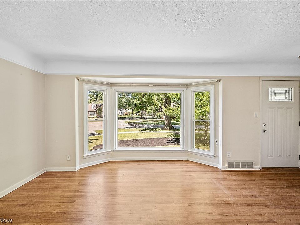 1435 Haverston Rd, Lyndhurst, OH 44124 Zillow