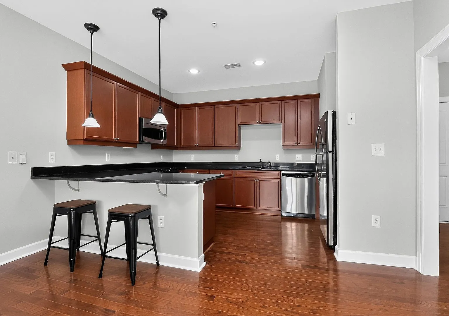 1829 Kenilworth Ave Unit 209 — Photo 4