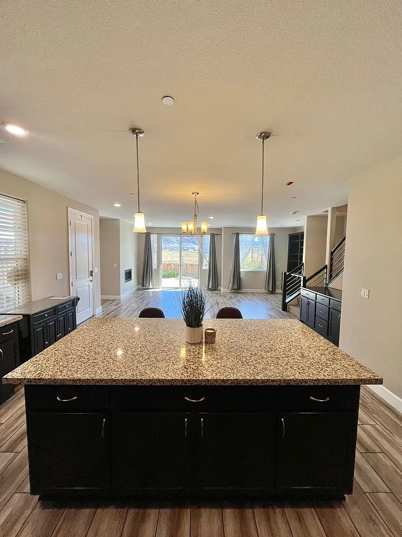 3 Bedrooms, 2 1/2 Baths with a 2 Car Garage at the Esplanade - Damonte Ranch — Photo 2