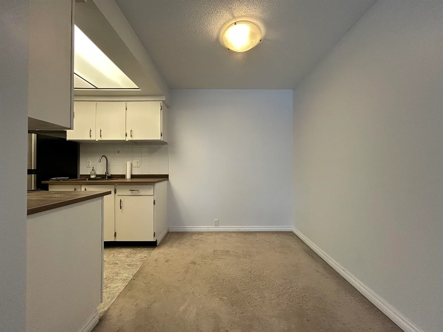 1 bed, 820 sqft, $1,800 — Photo 3