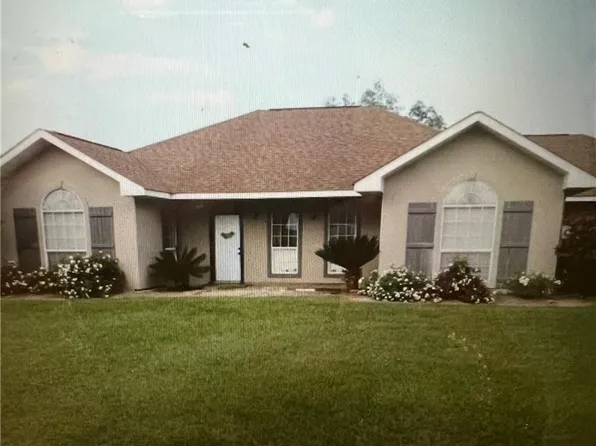 240 Shanewood Dr, Marksville, LA 71351