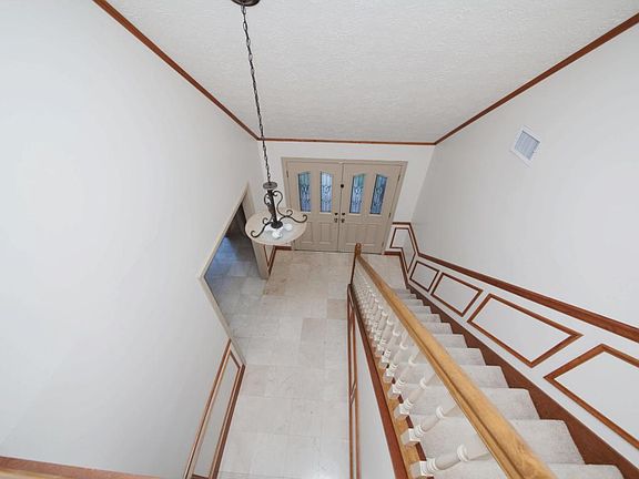 2nd image of 4552 Oakbrooke Ct