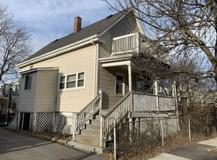 97 Brookline St, Lynn, MA 01902