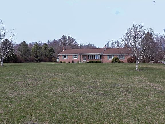 4th image of 501 Hilldale Dr