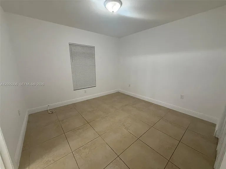 1565 NW 47th St #1 — Photo 10