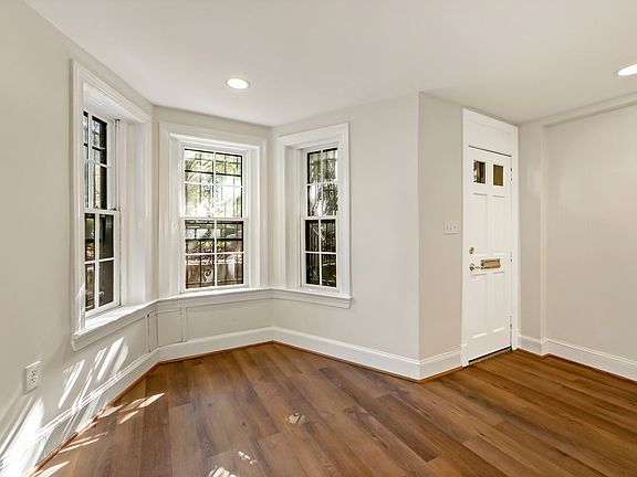 2nd image of 818 N Carolina Ave SE APT B