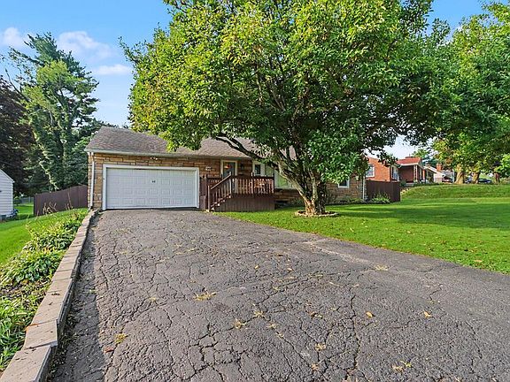 2nd image of 99 Ridgewood Blvd