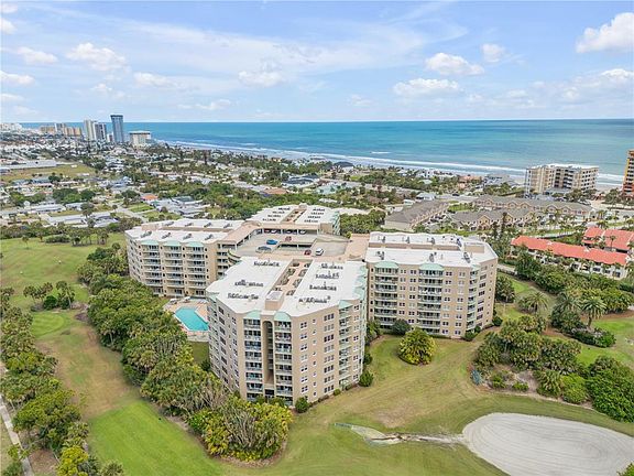 5th image of 4 OCEANS WEST BOULEVARD #402A