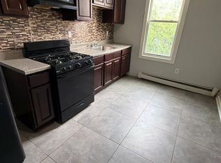 19 Orient Ave #2F, Jersey City, NJ 07305