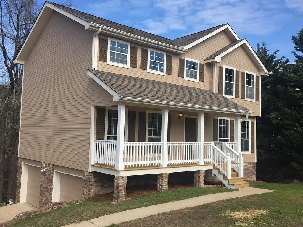 3 bed, 2.5 bath, 1924 sqft, $2,250 — Photo 2