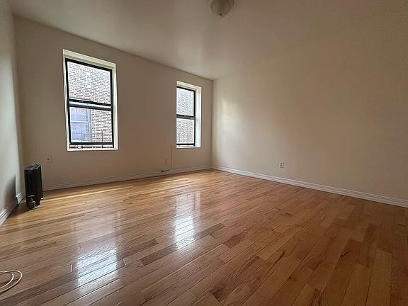 4th image of 549 Isham St APT 51