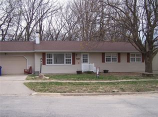 3842 Lost Valley Rd SE, Cedar Rapids, IA 52403