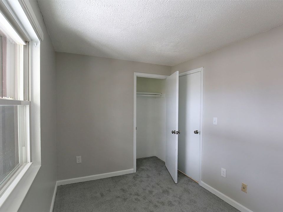 1st image of 151 Wood St #17