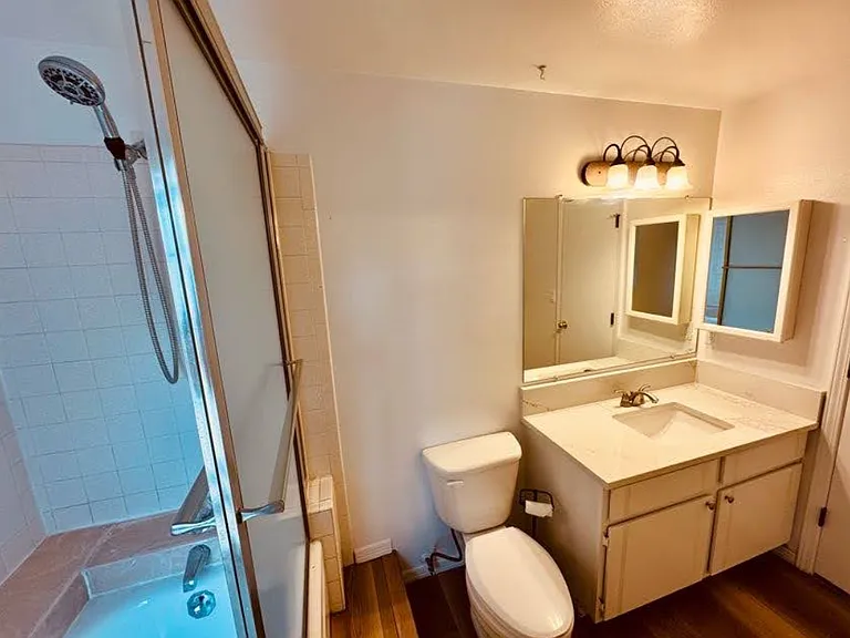 3807 Paseo Del Prado — Photo 23