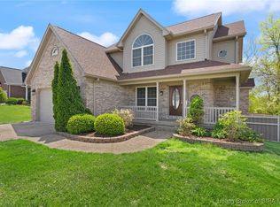 2800 Sandalwood Dr, New Albany, IN 47150