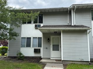 1 Ruth Ct, Middletown, NY 10940