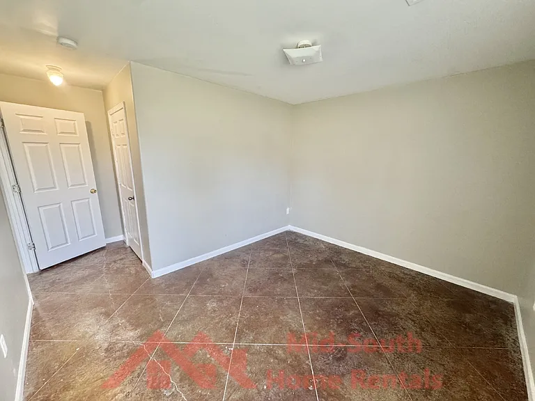 107 Nikki Dr #B — Photo 12