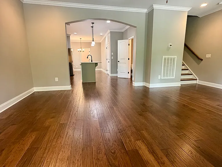 235 Claremont Ct — Photo 17