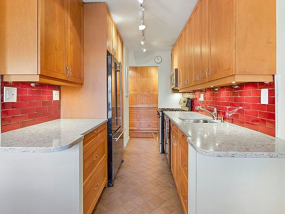 3rd image of 140 W End Ave #15-N
