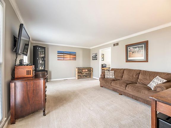 3rd image of 1368 Copperfield Ct