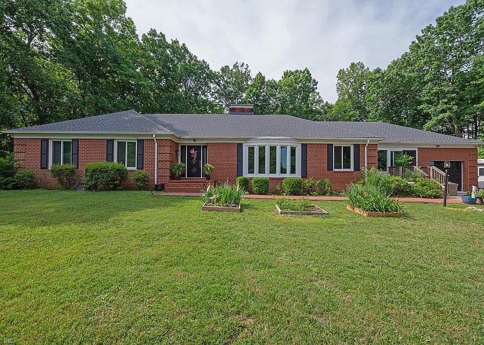 1st image of 24601 Pear Orchard Rd