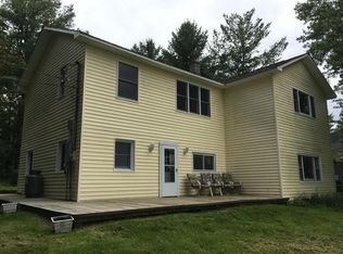 14 Autumn Ln, Kiamesha Lake, NY 12751