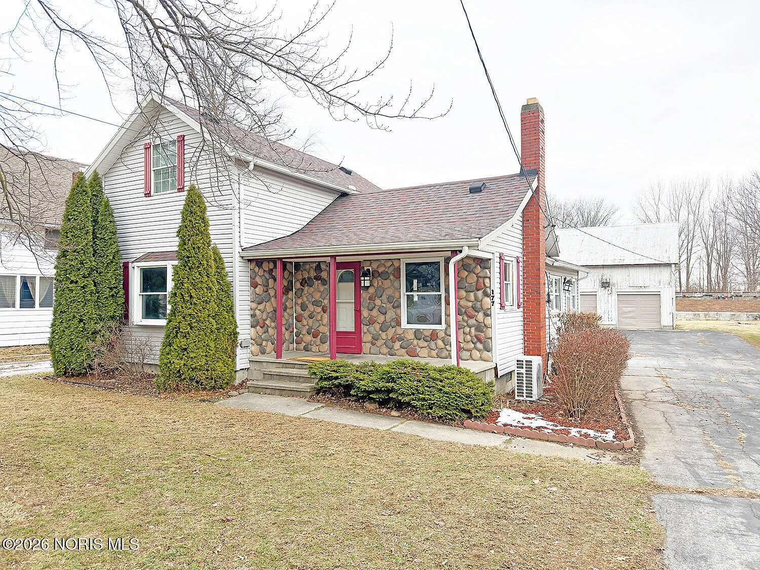 177 Bierley Ave photo 1