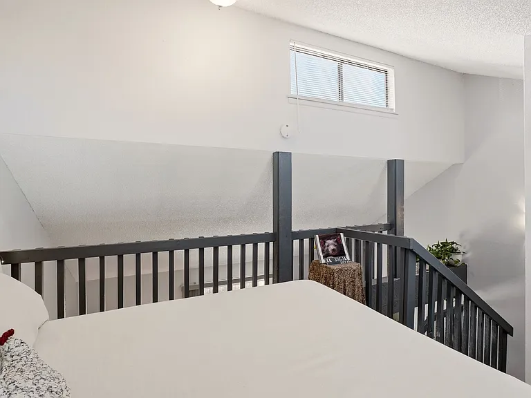 1830 W Maxwell Ave #2 — Photo 13