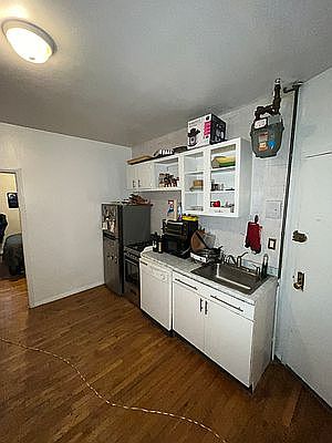 1st image of 442 W 54th St APT 11