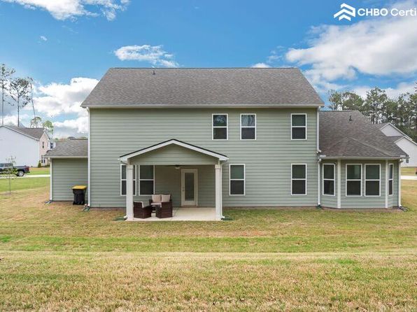 2 Whites Pond Rd, Moreland, GA 30259