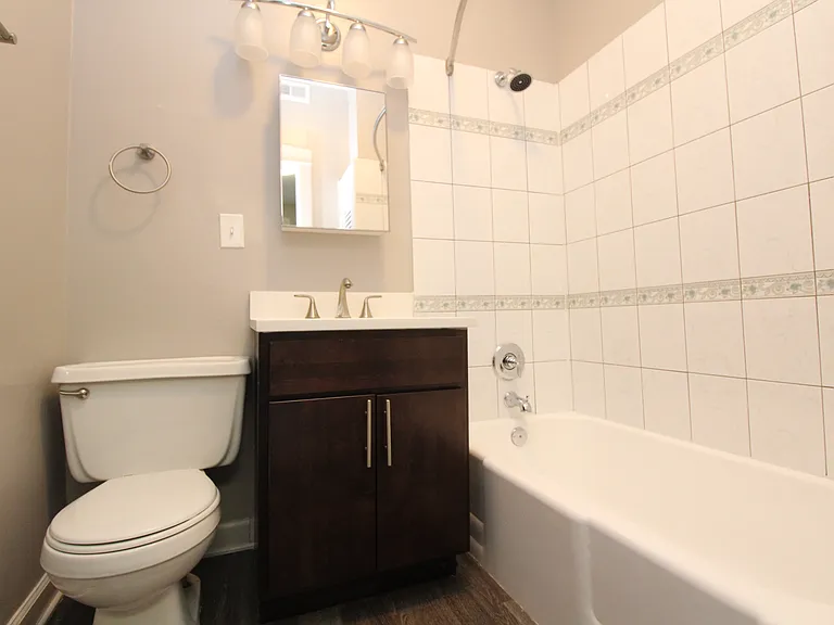 2538 N California Ave #2S — Photo 11