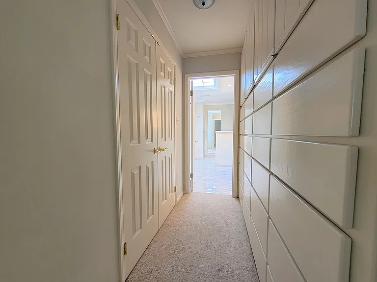 345 Selby Ln — Photo 14