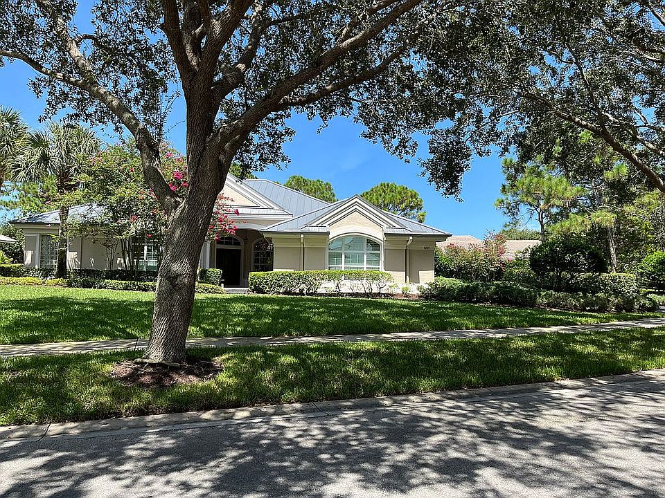 2nd image of 8021 SE Sequoia Dr