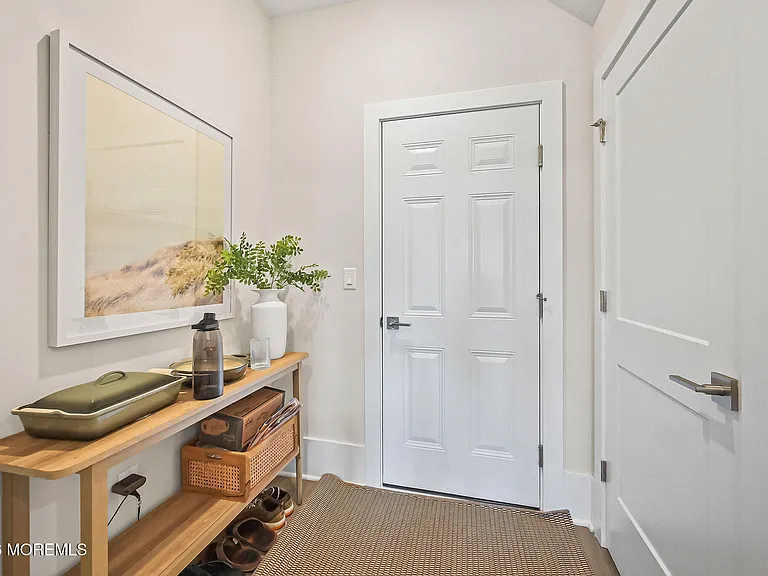 4039 Heron Dr — Photo 32