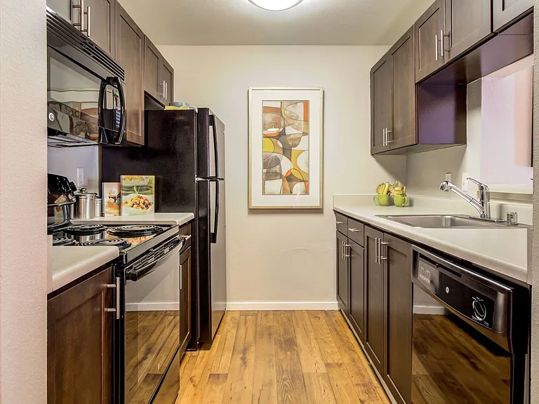 Westhaven Apartments — Photo 7