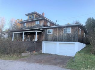 176 Davis St, Ishpeming, MI 49849