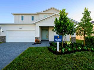 10653 NW Suncrest Loop, Port Saint Lucie, FL 34987