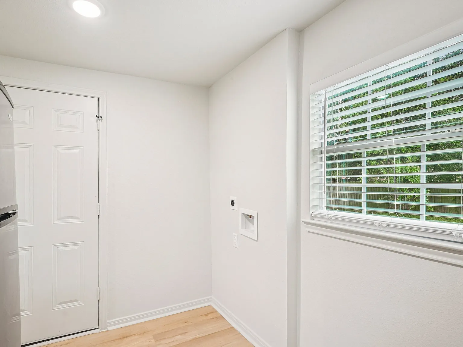4410 Engleford St — Photo 4