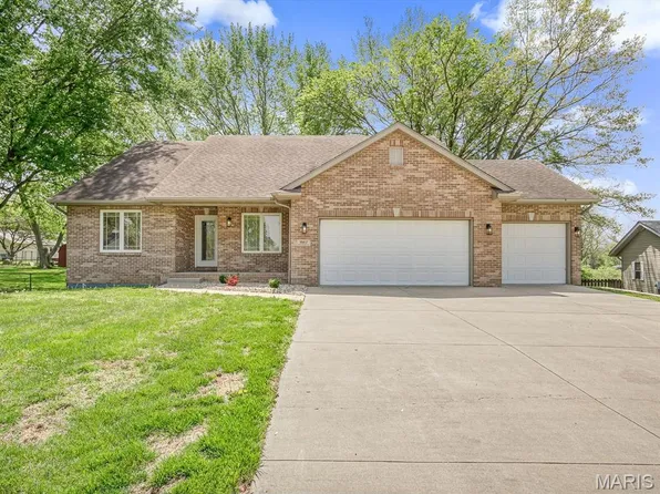 1662 Molokai Ct, Worden, IL 62097