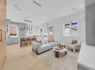 3627 E 45th Ave #2, Vancouver, BC V5R3G6
