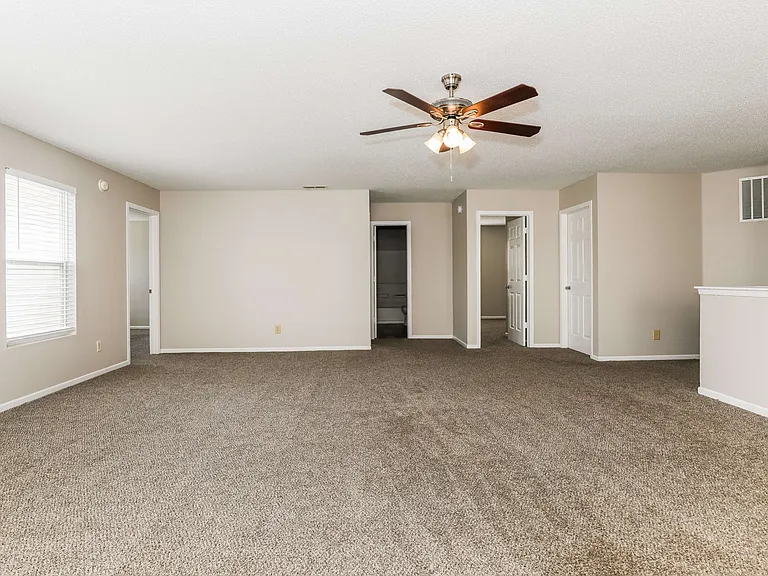 15305 Radiance Dr — Photo 6