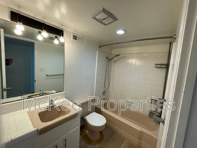 540 G Ave #F — Photo 12