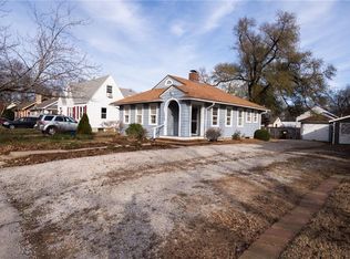 2028 New Hampshire St, Lawrence, KS 66046