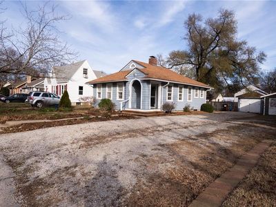 2028 New Hampshire St, Lawrence, KS, 66046