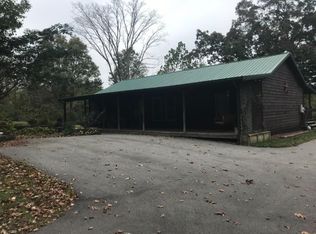 215 Old Log Lick Rd, Winchester, KY 40391