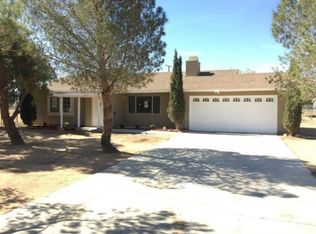 22789 Powhaten Rd, Apple Valley, CA 92308