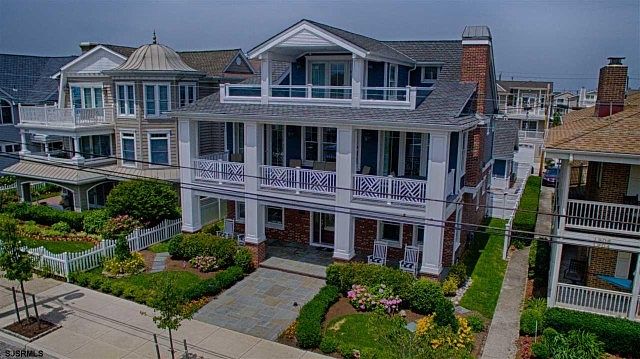 1st image of 1908 Wesley Ave