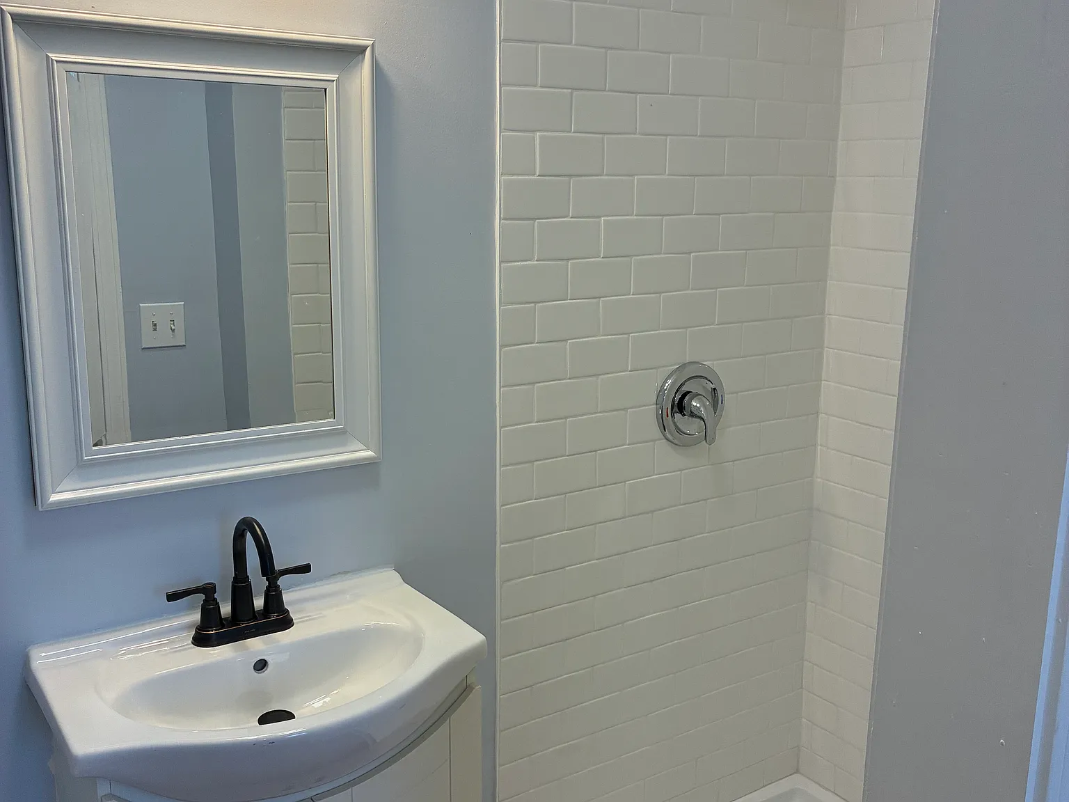 106 Garfield Ave — Photo 3